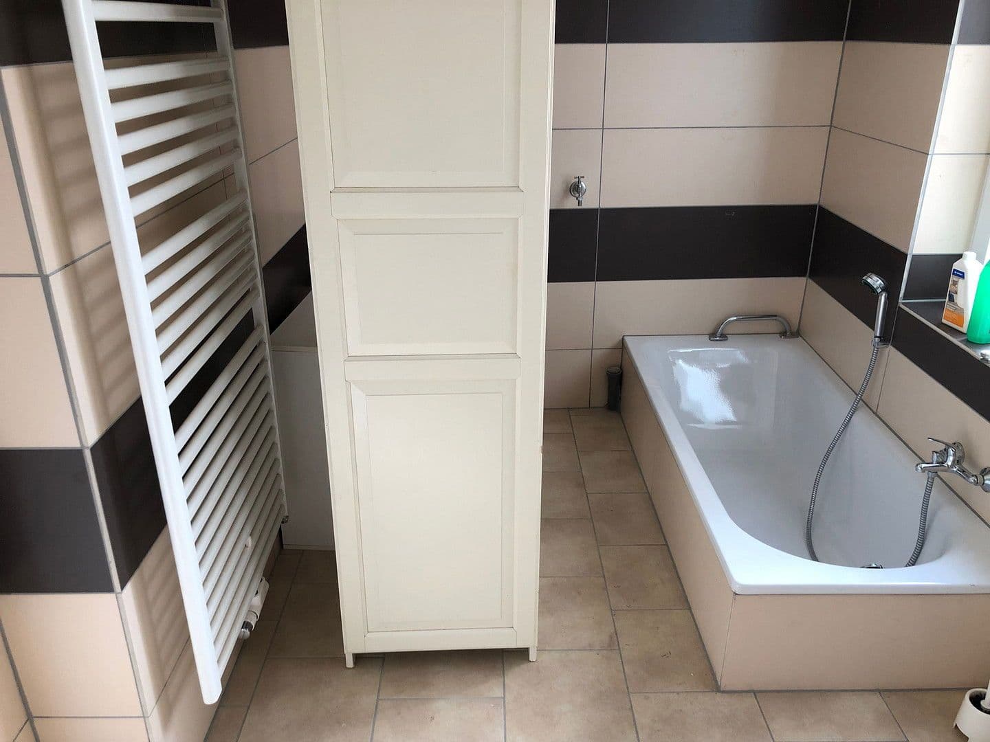 Prenájom bytu 2-izbový 64 m², Nidderau, Hesensko Prenájom bytu 2-izbový 64 m², Nidderau, Hesensko