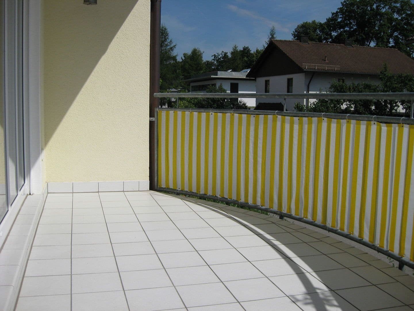 Prenájom bytu 2-izbový 54 m², München, Bavorsko Prenájom bytu 2-izbový 54 m², München, Bavorsko