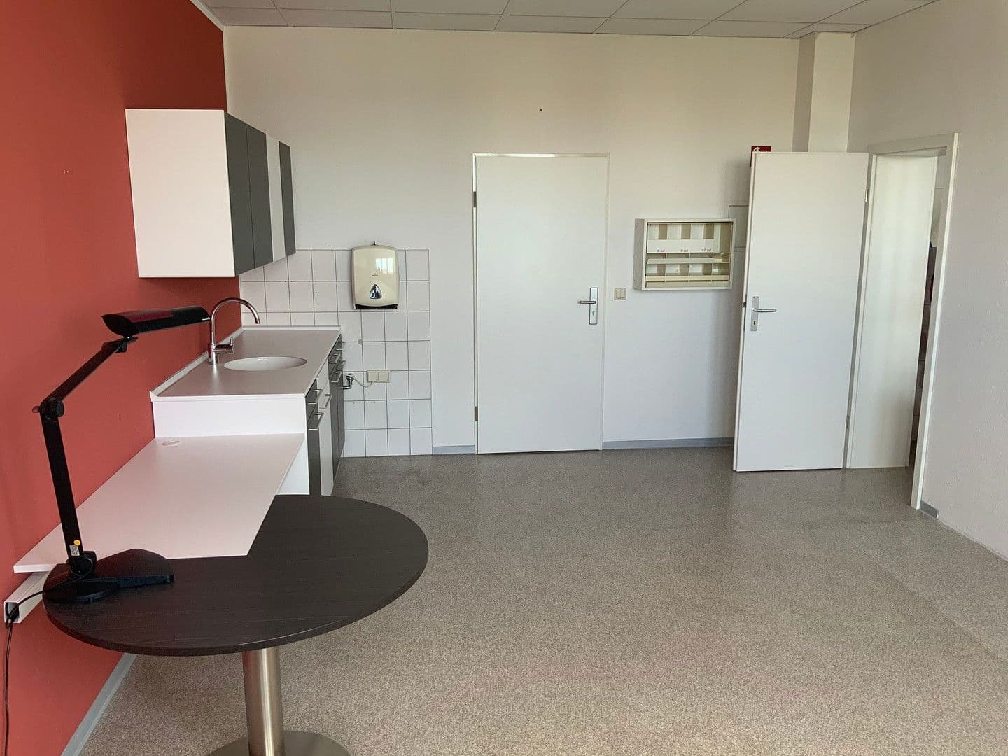 Prenájom kancelárie 71 m², Sömmerda, Durínsko Prenájom kancelárie 71 m², Sömmerda, Durínsko