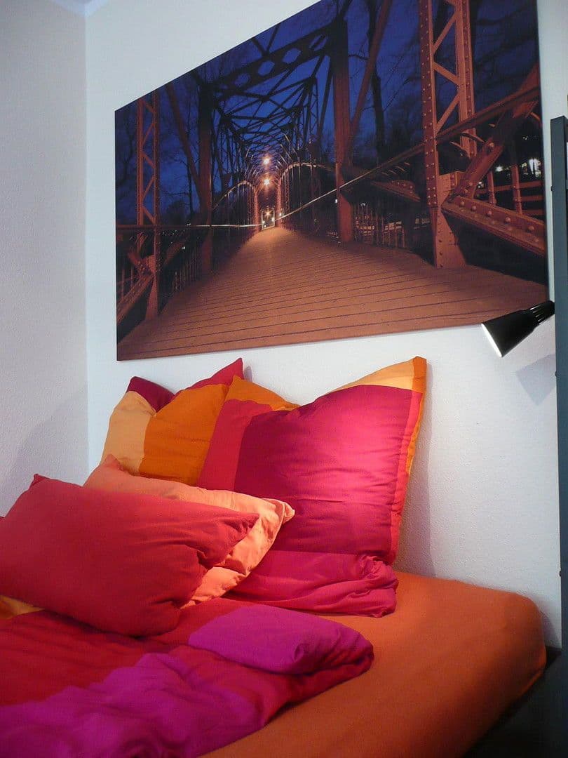 Prenájom bytu 1-izbový 38 m², Landhausstr. 4, Berlin, Berlín Prenájom bytu 1-izbový 38 m², Landhausstr. 4, Berlin, Berlín