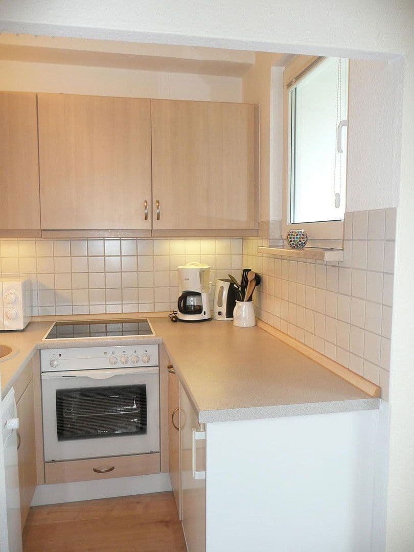 Prenájom bytu 1-izbový 38 m², Landhausstr. 4, Berlin, Berlín Prenájom bytu 1-izbový 38 m², Landhausstr. 4, Berlin, Berlín