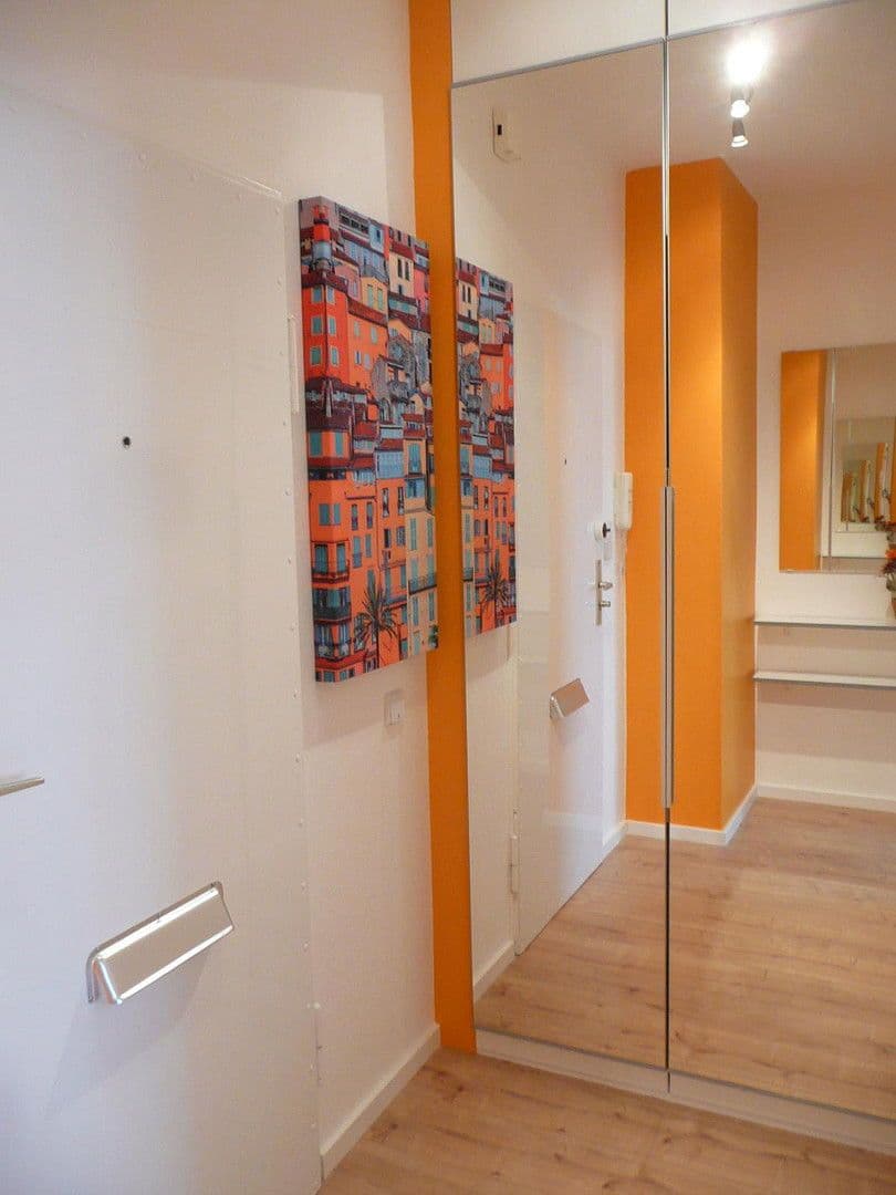 Prenájom bytu 1-izbový 38 m², Landhausstr. 4, Berlin, Berlín Prenájom bytu 1-izbový 38 m², Landhausstr. 4, Berlin, Berlín