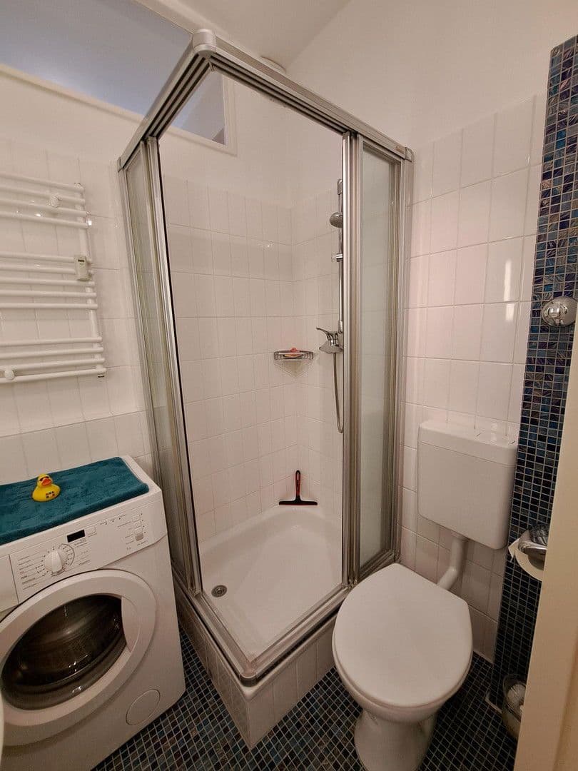 Prenájom bytu 1-izbový 35 m², Zähringerstr. 18, Berlin, Berlín Prenájom bytu 1-izbový 35 m², Zähringerstr. 18, Berlin, Berlín