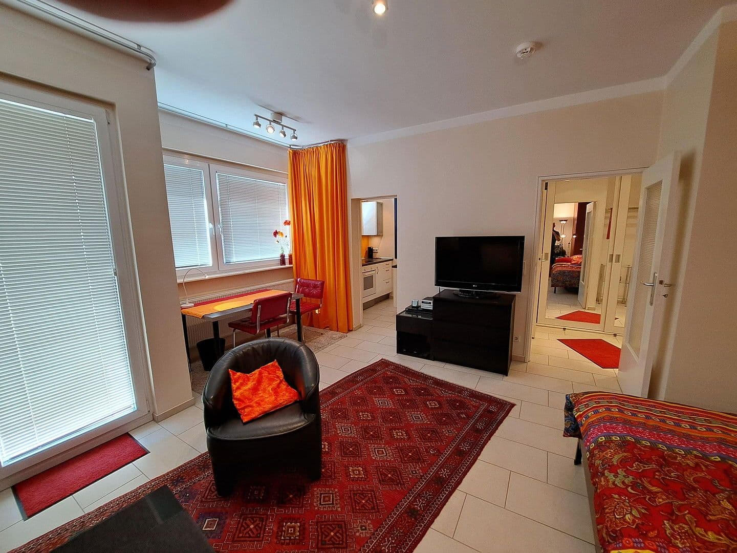 Prenájom bytu 1-izbový 35 m², Zähringerstr. 18, Berlin, Berlín Prenájom bytu 1-izbový 35 m², Zähringerstr. 18, Berlin, Berlín