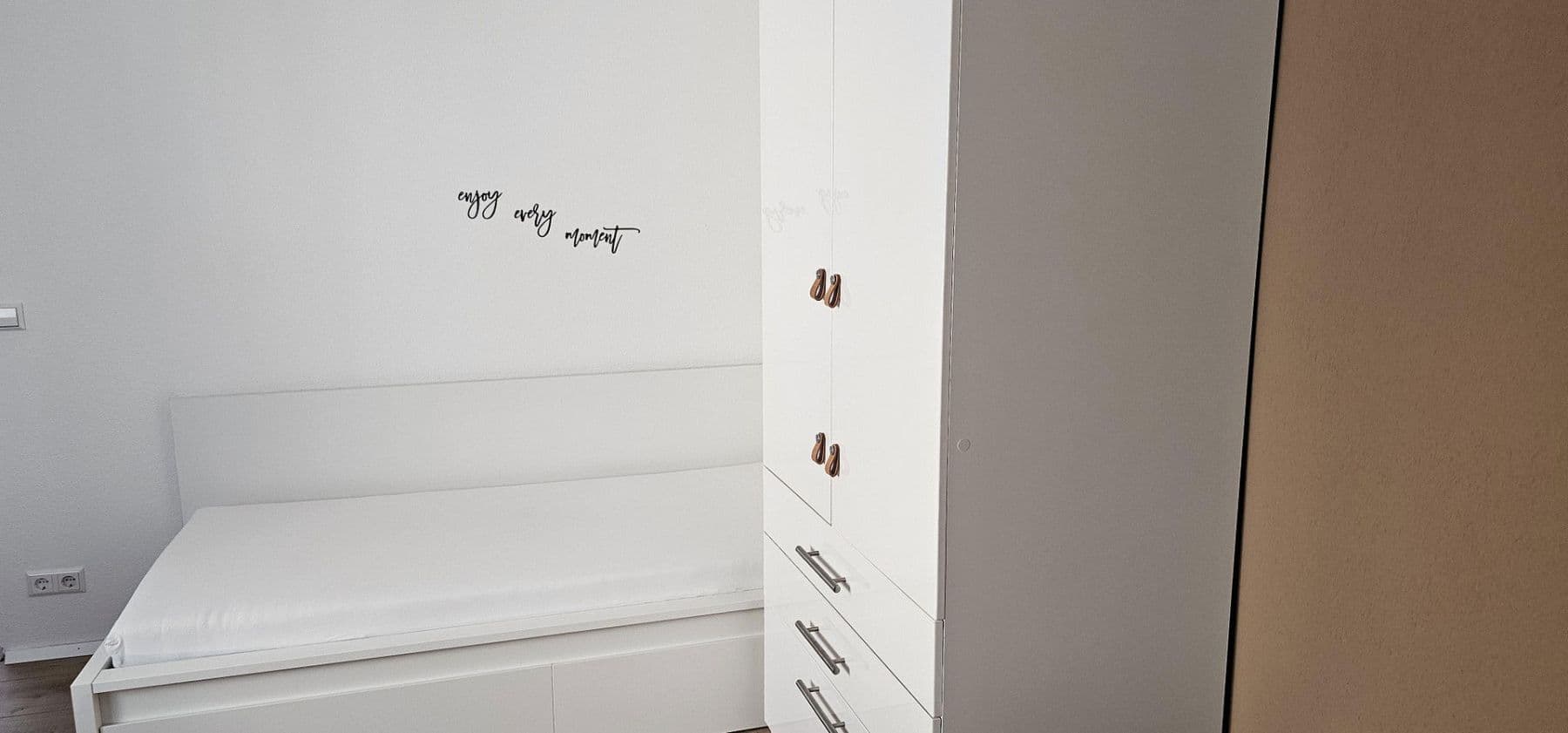 Prenájom bytu 1-izbový 24 m², Großbettlingen, Bádensko-Wurttembersko Prenájom bytu 1-izbový 24 m², Großbettlingen, Bádensko-Wurttembersko