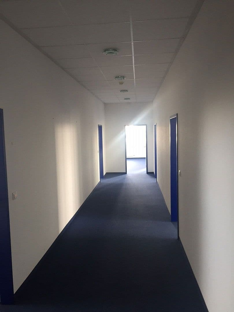 Prenájom nebytového priestoru 1.500 m², Sömmerda, Durínsko Prenájom nebytového priestoru 1.500 m², Sömmerda, Durínsko