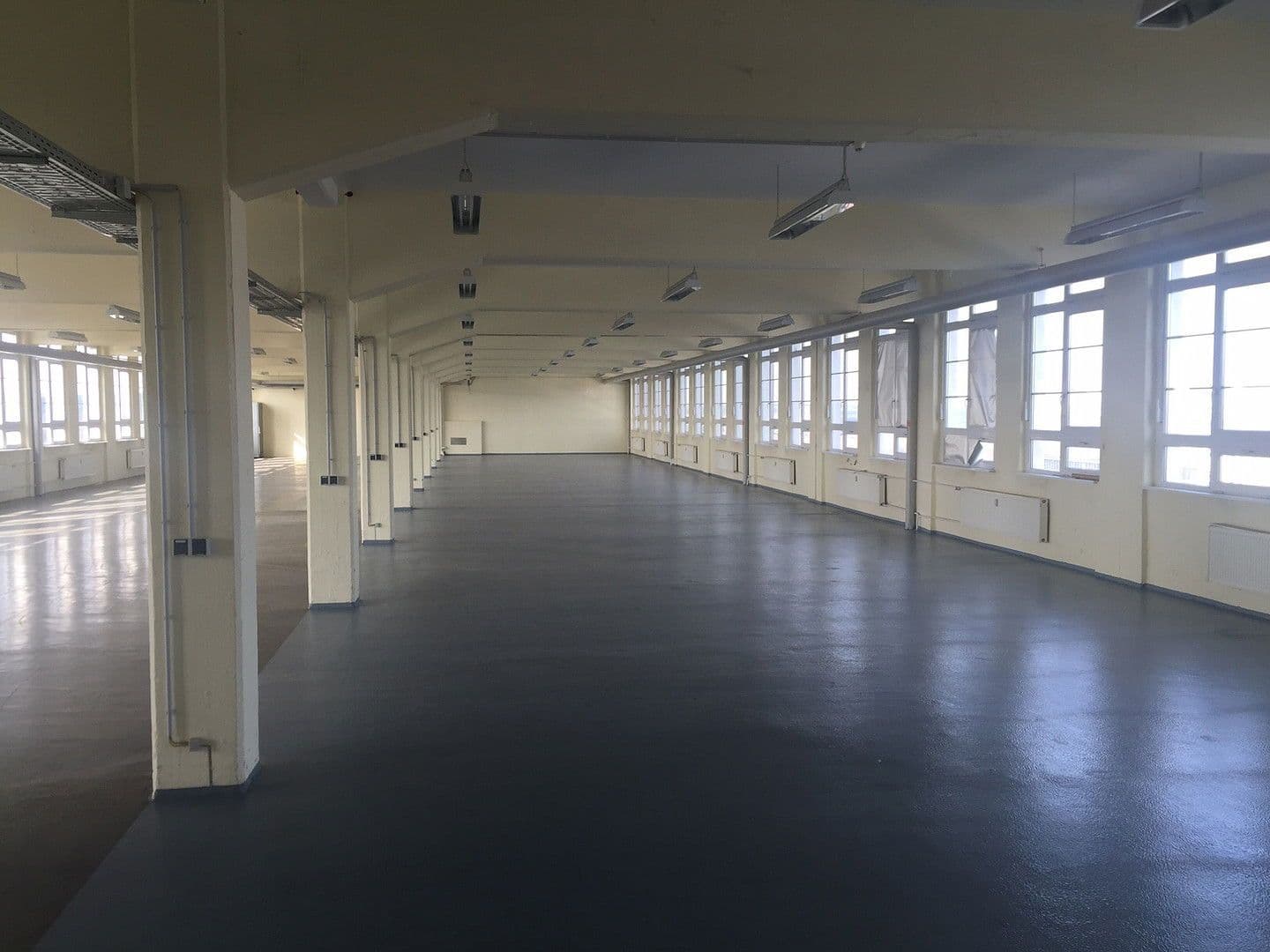 Prenájom nebytového priestoru 1.500 m², Sömmerda, Durínsko Prenájom nebytového priestoru 1.500 m², Sömmerda, Durínsko