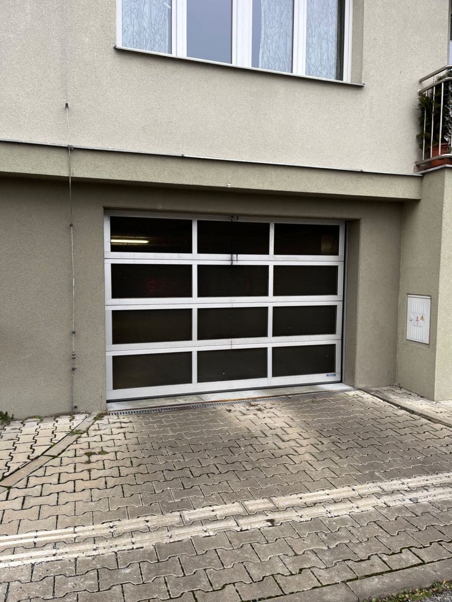 Prenájom garáže 11 m², Budilova, Praha, Praha Prenájom garáže 11 m², Budilova, Praha, Praha