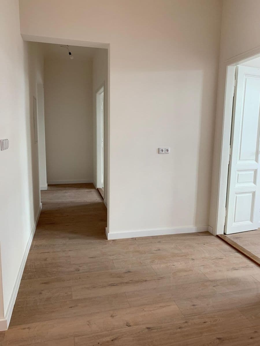 Prenájom bytu 2-izbový 70 m², Heřmanova, Praha, Praha Prenájom bytu 2-izbový 70 m², Heřmanova, Praha, Praha