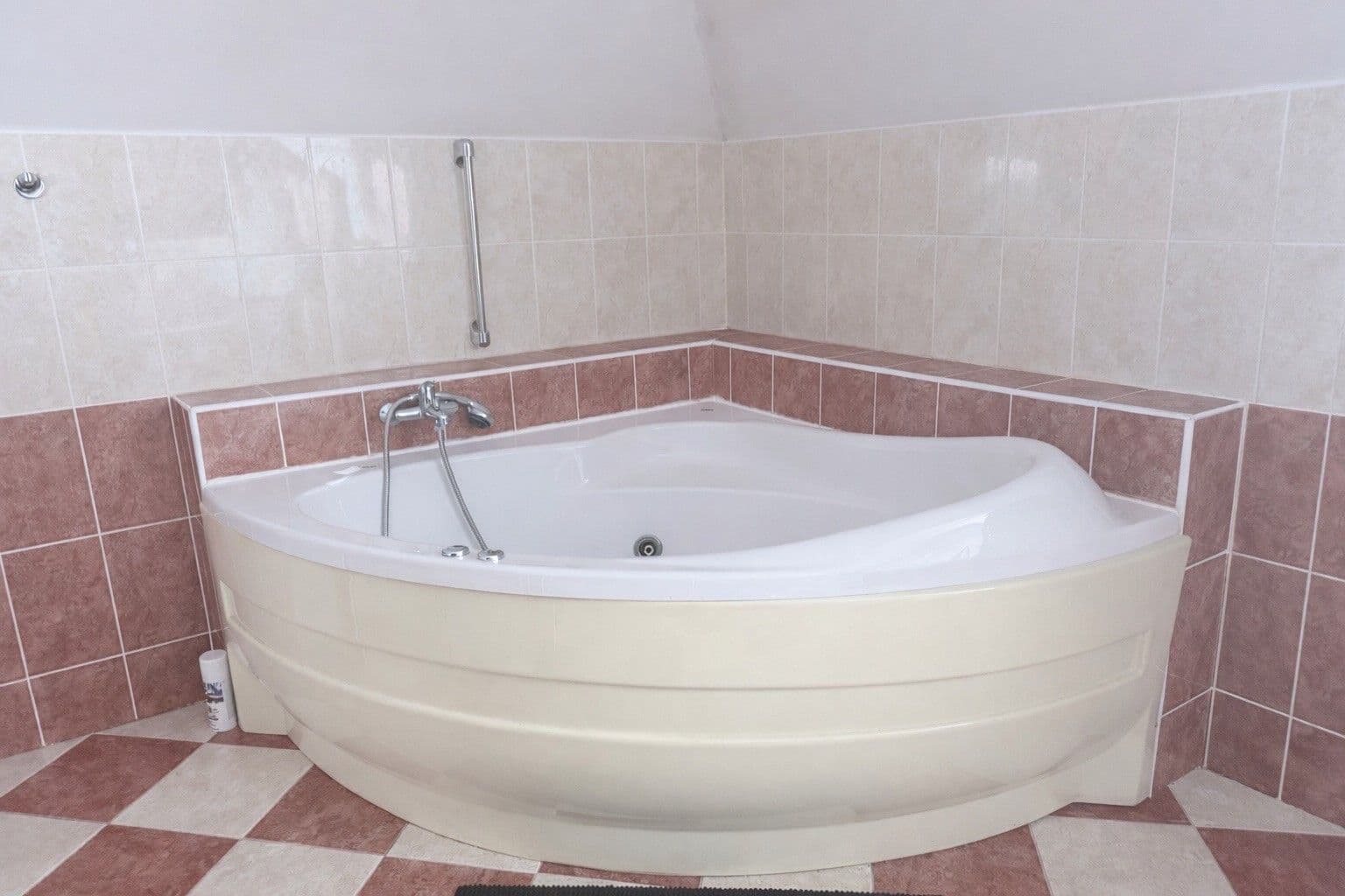 Prenájom domu 320 m², pozemek 500 m², Ochozská, Praha, Praha Prenájom domu 320 m², pozemek 500 m², Ochozská, Praha, Praha