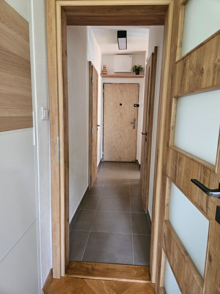 Prenájom bytu 2-izbový 58 m², Na Poustkách, Praha, Praha Prenájom bytu 2-izbový 58 m², Na Poustkách, Praha, Praha