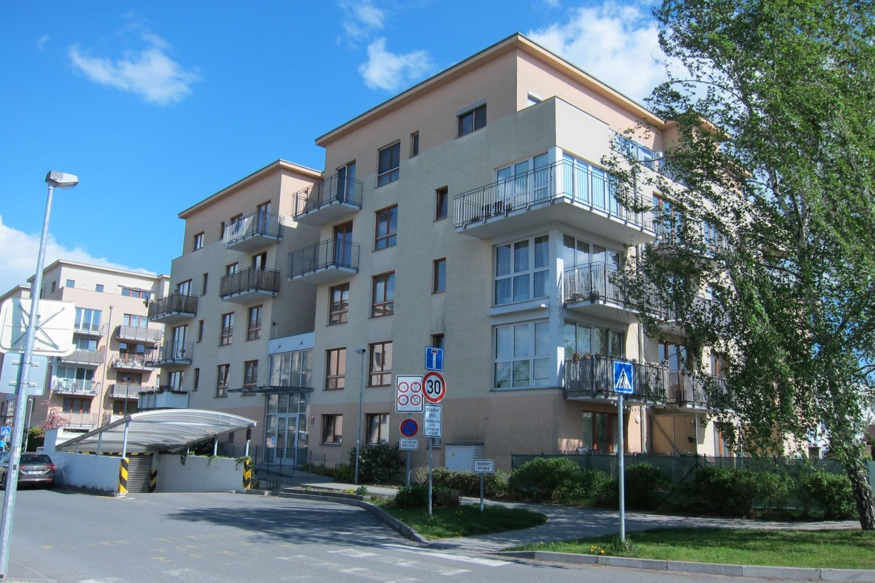 Prenájom bytu 2-izbový 48 m², Za Mototechnou, Praha, Praha Prenájom bytu 2-izbový 48 m², Za Mototechnou, Praha, Praha