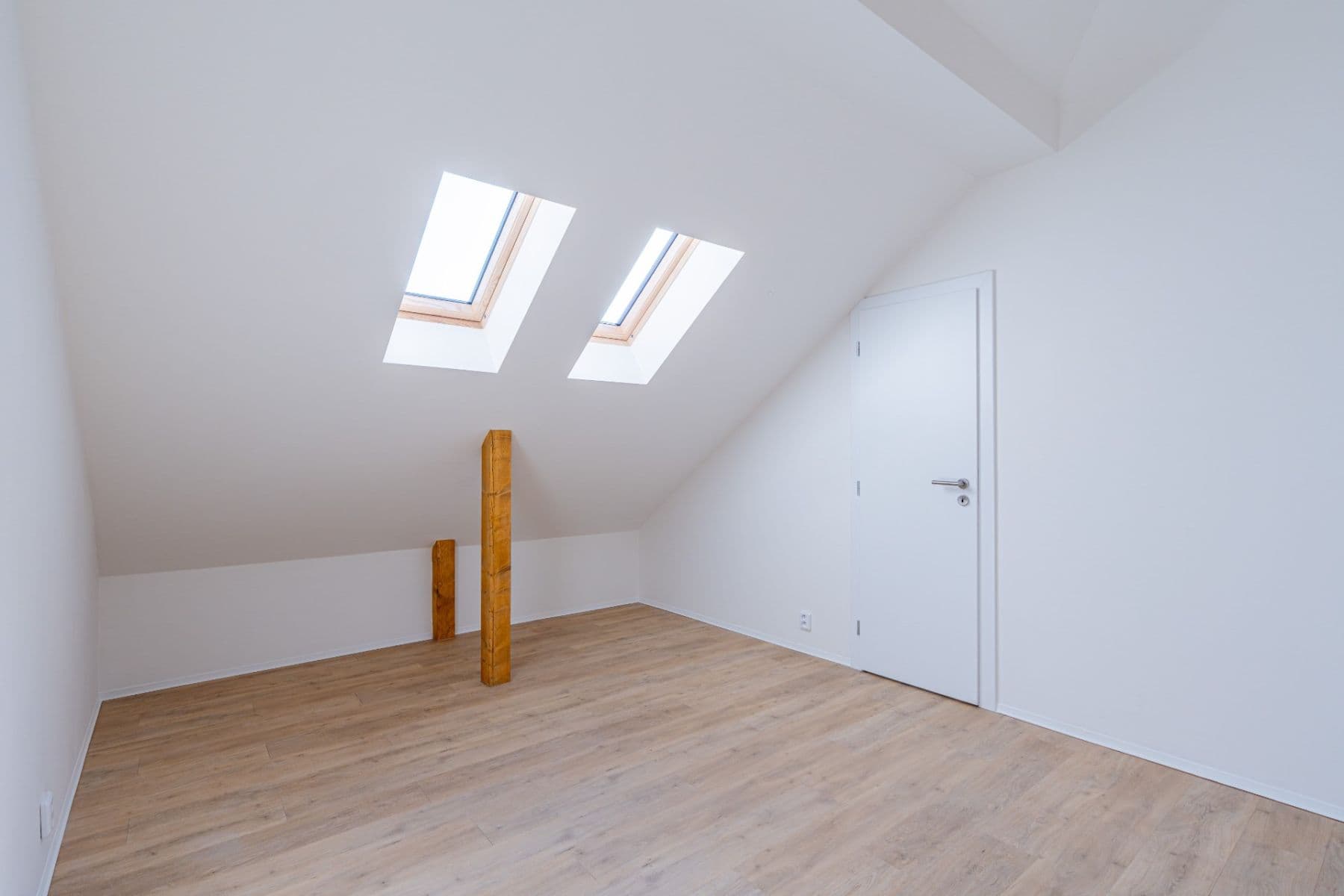 Prenájom bytu 2-izbový 67 m², U Vysočanského pivovaru, Praha, Praha Prenájom bytu 2-izbový 67 m², U Vysočanského pivovaru, Praha, Praha