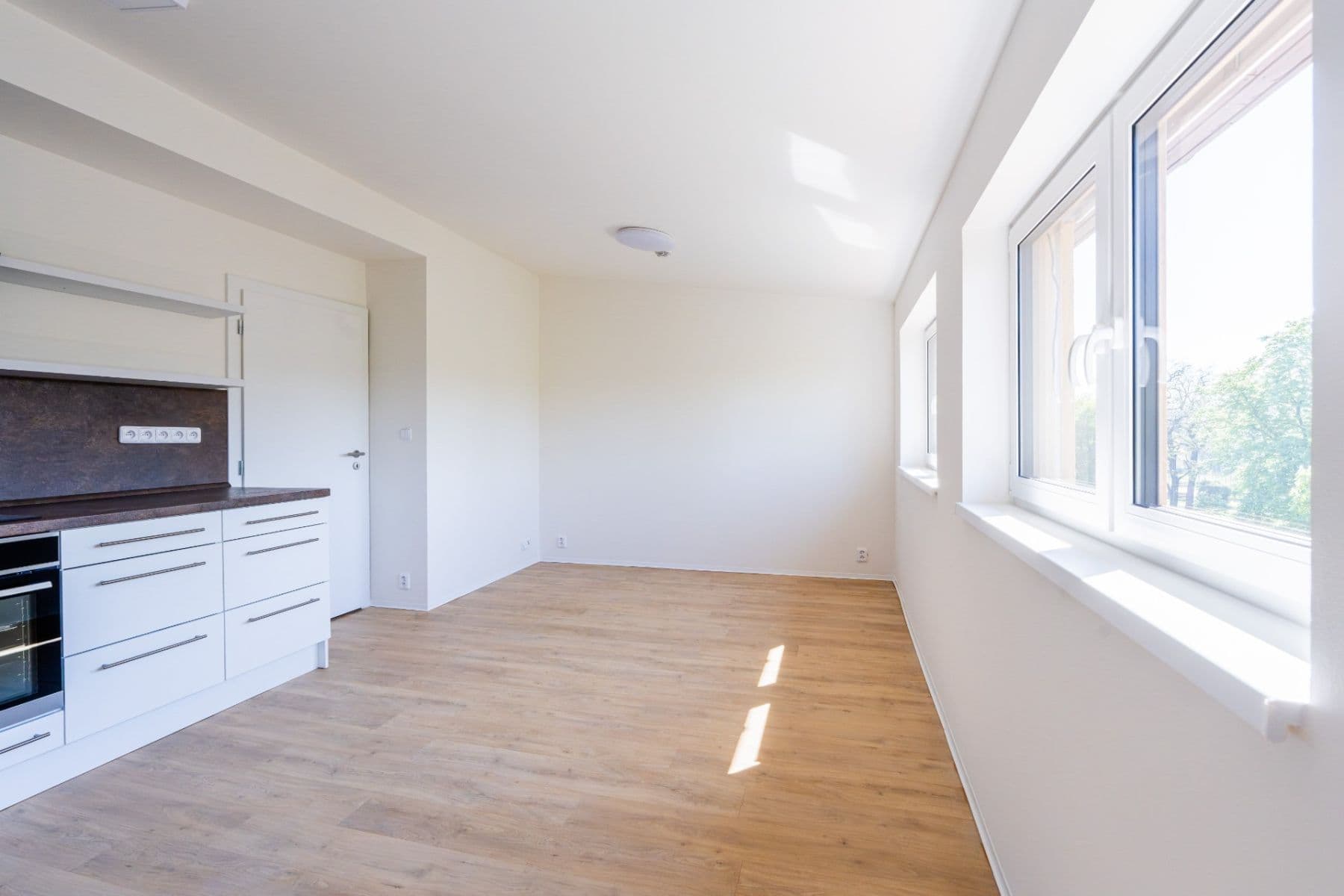 Prenájom bytu 2-izbový 67 m², U Vysočanského pivovaru, Praha, Praha Prenájom bytu 2-izbový 67 m², U Vysočanského pivovaru, Praha, Praha
