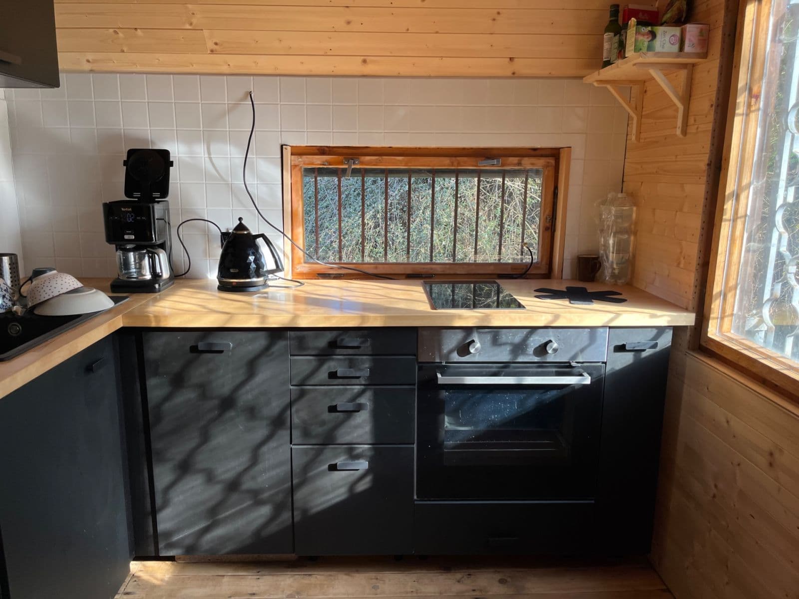 Predaj rekreačného objektu 56 m², pozemek 1.100 m², Nižbor, Středočeský kraj Predaj rekreačného objektu 56 m², pozemek 1.100 m², Nižbor, Středočeský kraj