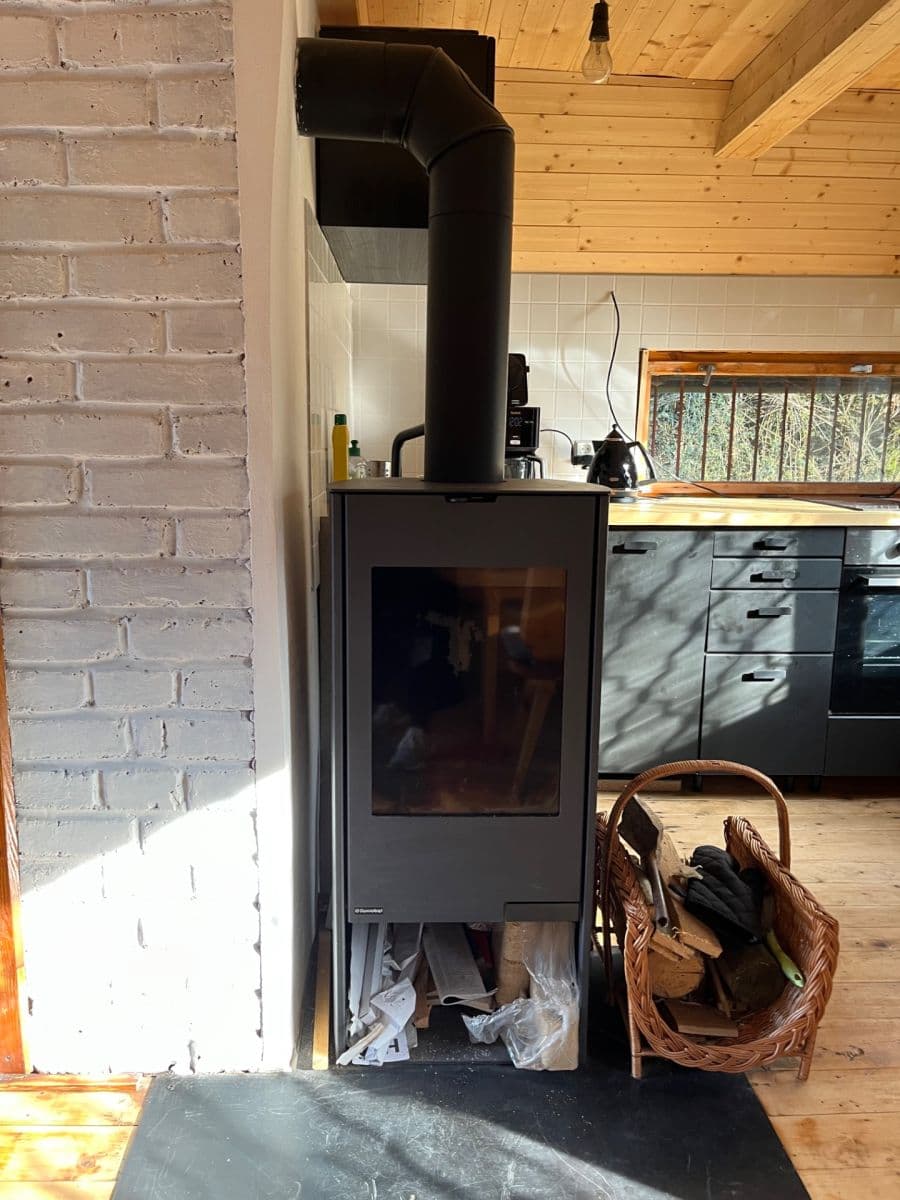 Predaj rekreačného objektu 56 m², pozemek 1.100 m², Nižbor, Středočeský kraj Predaj rekreačného objektu 56 m², pozemek 1.100 m², Nižbor, Středočeský kraj