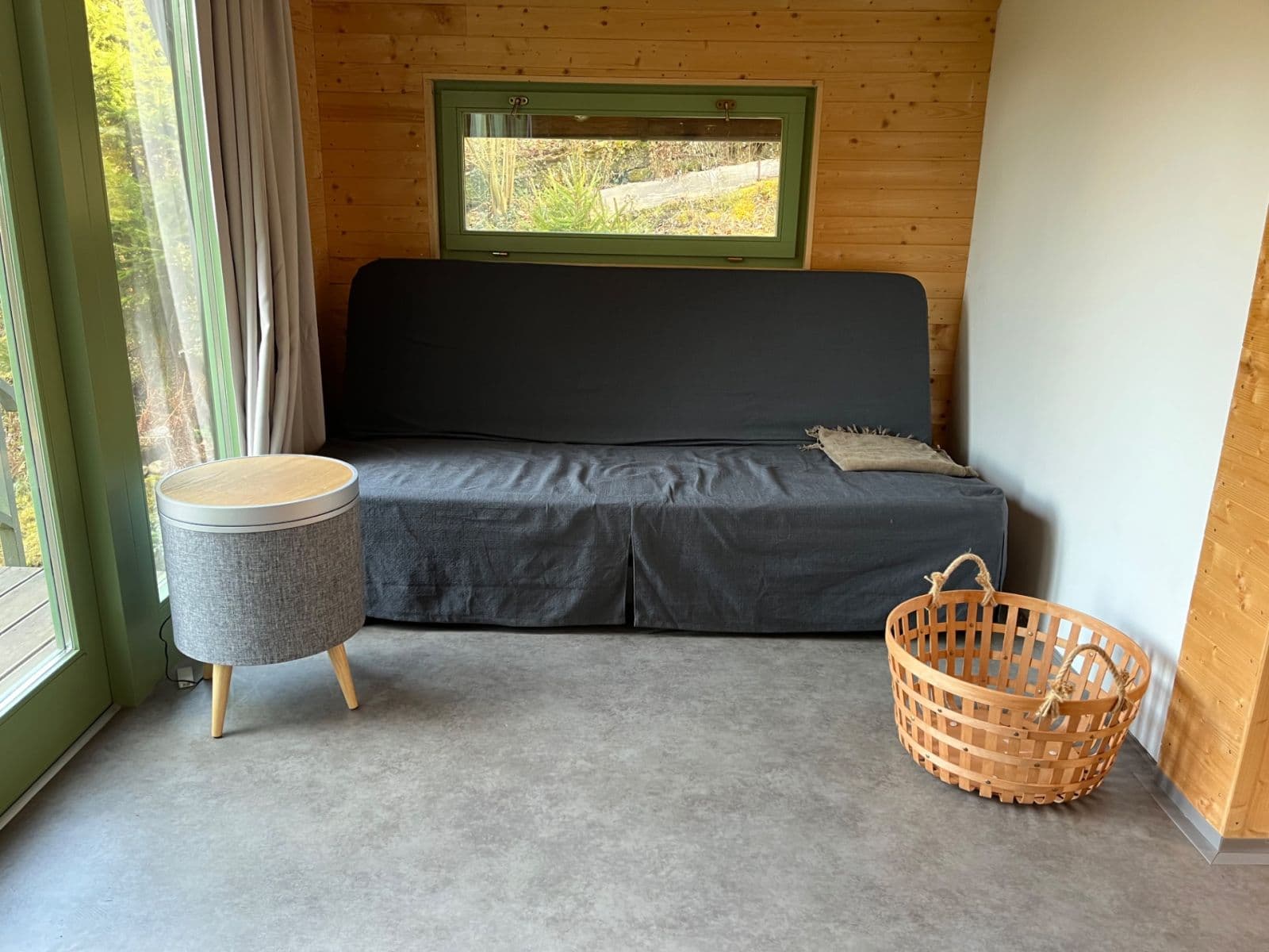 Predaj rekreačného objektu 56 m², pozemek 1.100 m², Nižbor, Středočeský kraj Predaj rekreačného objektu 56 m², pozemek 1.100 m², Nižbor, Středočeský kraj