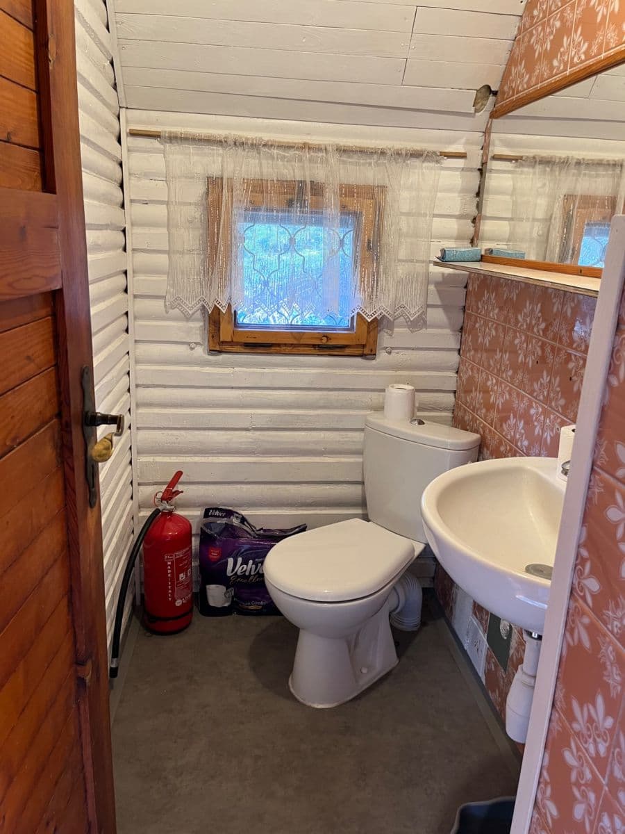 Predaj rekreačného objektu 56 m², pozemek 1.100 m², Nižbor, Středočeský kraj Predaj rekreačného objektu 56 m², pozemek 1.100 m², Nižbor, Středočeský kraj