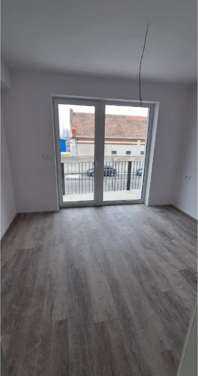 Prenájom bytu 2-izbový 53 m², Bobnická, Nymburk, Středočeský kraj Prenájom bytu 2-izbový 53 m², Bobnická, Nymburk, Středočeský kraj