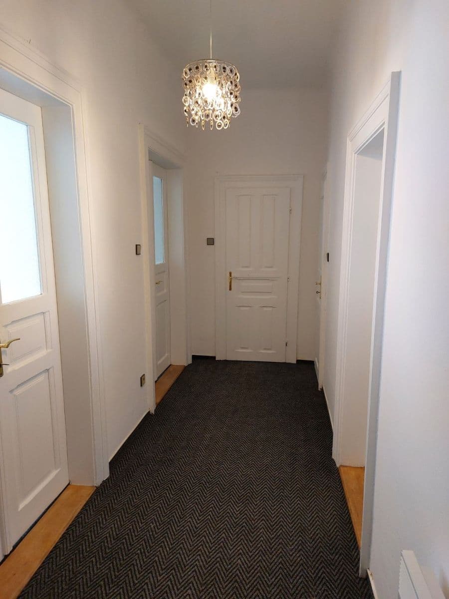 Prenájom bytu 3-izbový 82 m², Krátkého, Praha, Praha Prenájom bytu 3-izbový 82 m², Krátkého, Praha, Praha