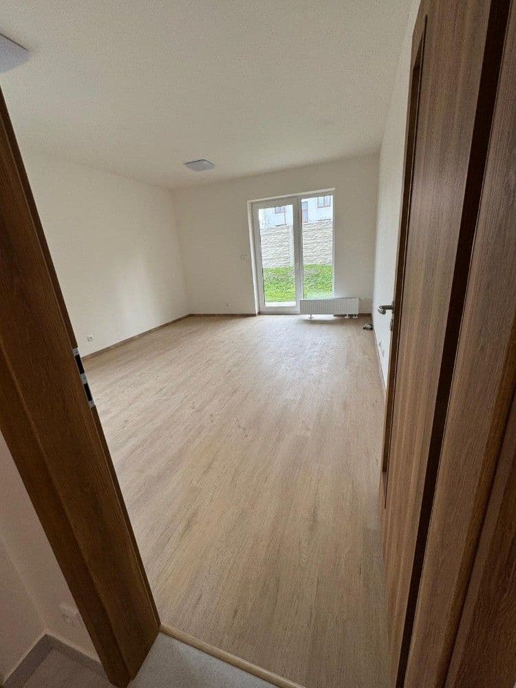 Prenájom bytu 1-izbový 38 m², Pražská, Kolín, Středočeský kraj Prenájom bytu 1-izbový 38 m², Pražská, Kolín, Středočeský kraj