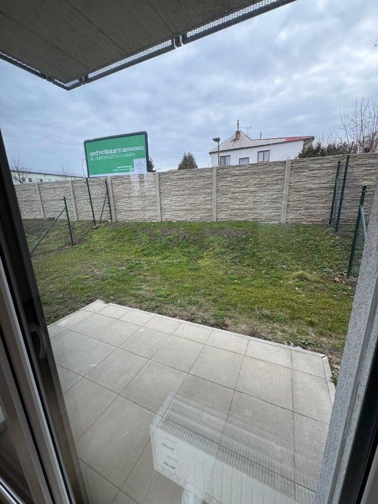 Prenájom bytu 1-izbový 38 m², Pražská, Kolín, Středočeský kraj Prenájom bytu 1-izbový 38 m², Pražská, Kolín, Středočeský kraj