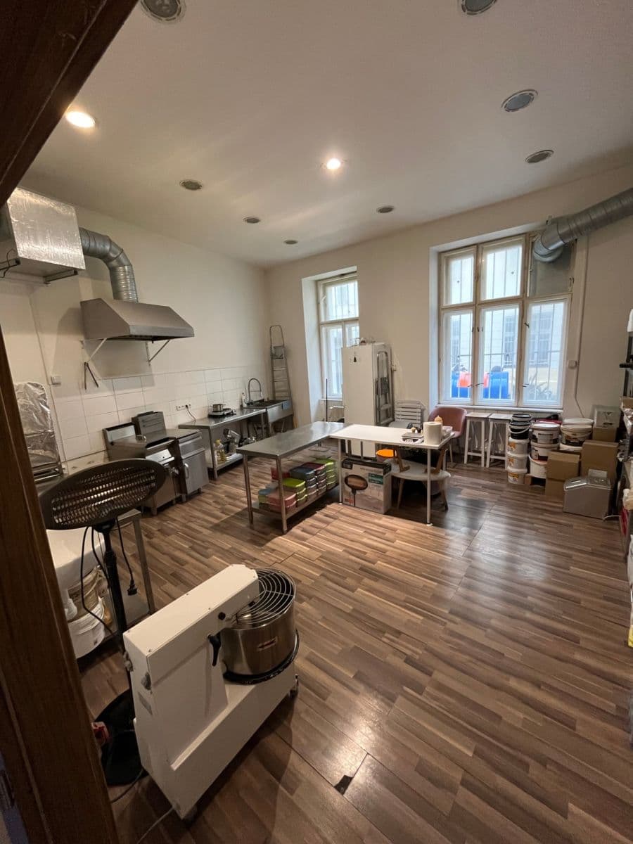 Prenájom nebytového priestoru 65 m², Spálená, Praha, Praha Prenájom nebytového priestoru 65 m², Spálená, Praha, Praha