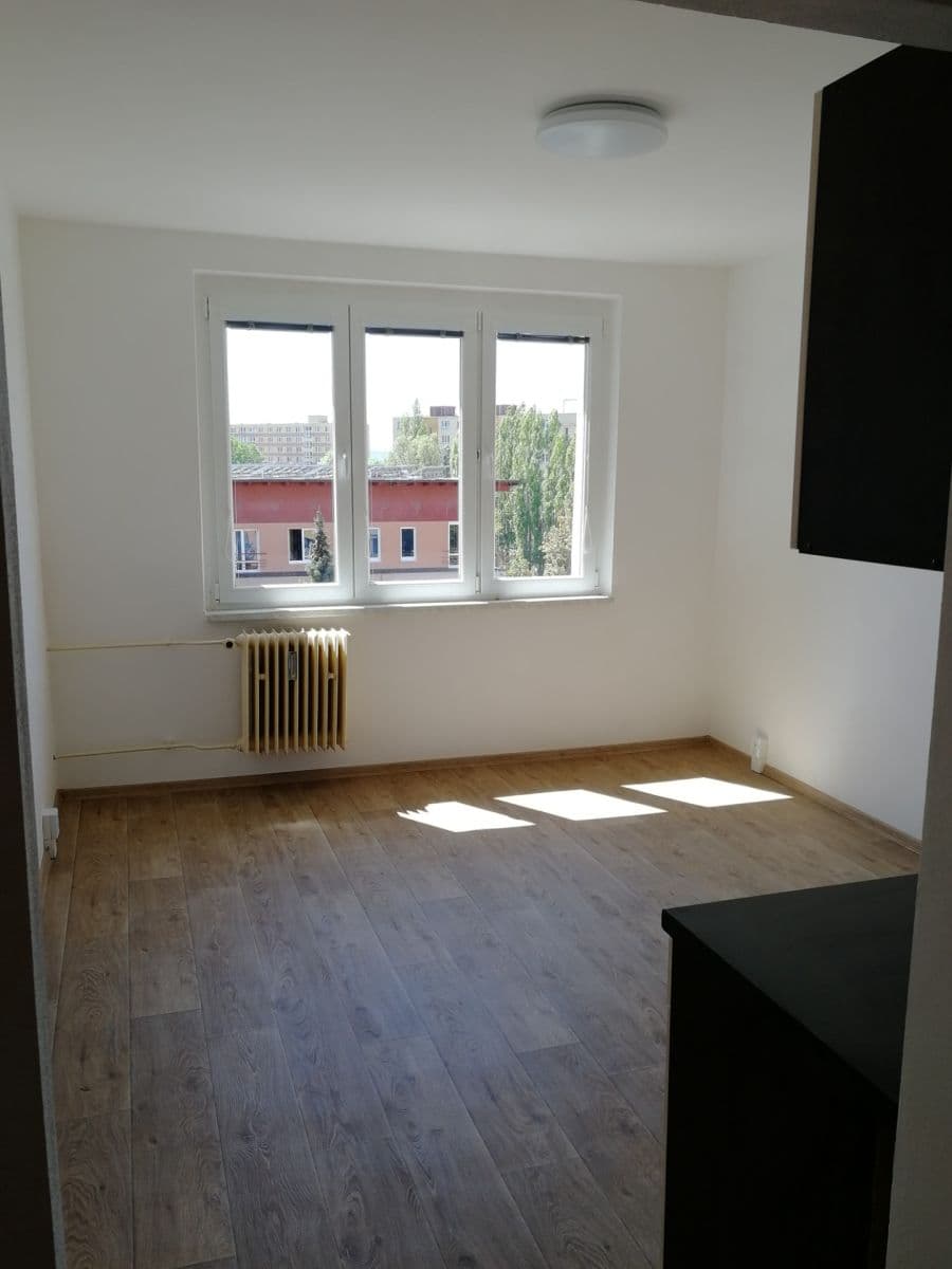 Prenájom bytu 1-izbový 39 m², Mánesova, Sokolov, Karlovarský kraj Prenájom bytu 1-izbový 39 m², Mánesova, Sokolov, Karlovarský kraj