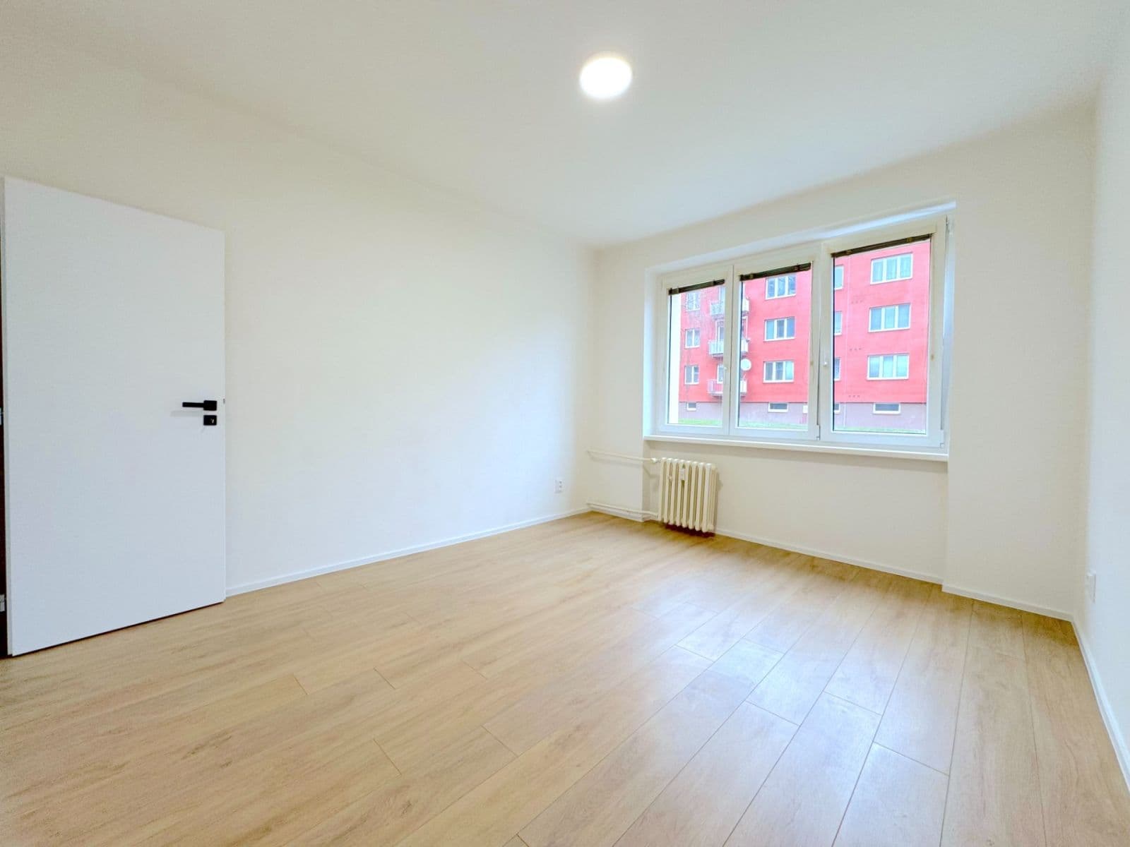 Predaj bytu 3-izbový 55 m², Dukelských hrdinů, Ústí nad Labem, Ústecký kraj Predaj bytu 3-izbový 55 m², Dukelských hrdinů, Ústí nad Labem, Ústecký kraj