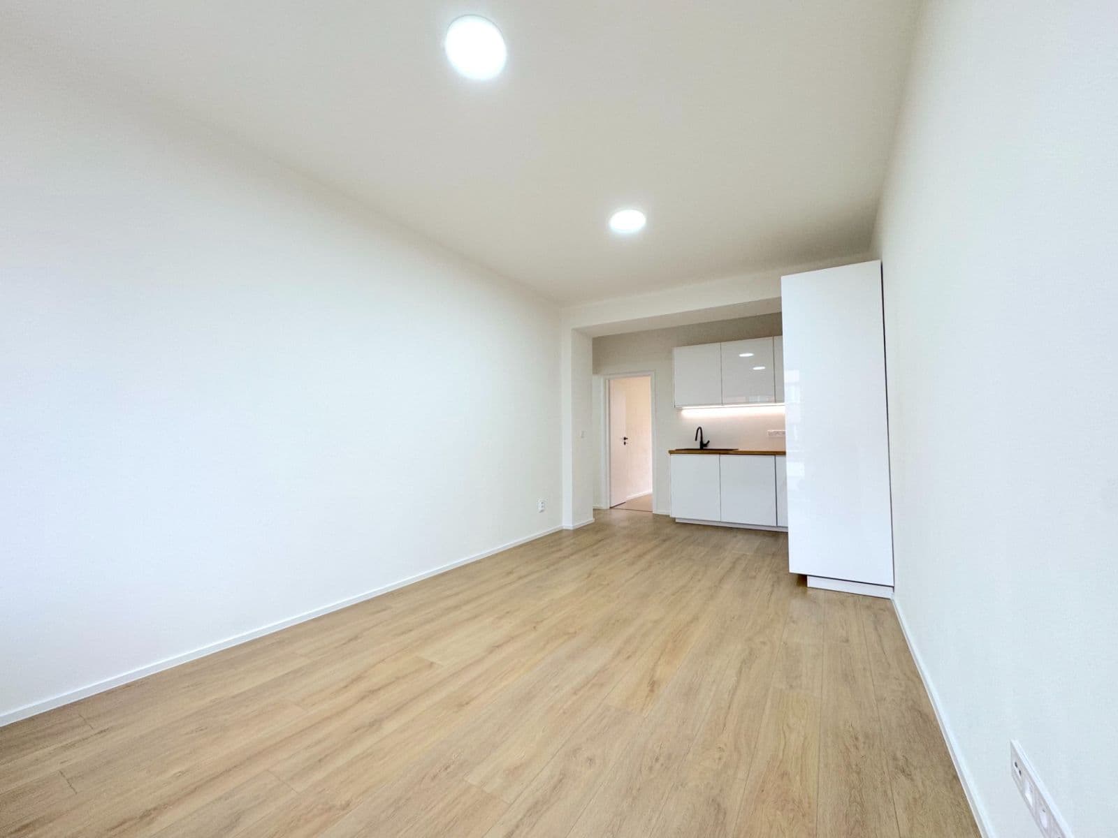 Predaj bytu 3-izbový 55 m², Dukelských hrdinů, Ústí nad Labem, Ústecký kraj Predaj bytu 3-izbový 55 m², Dukelských hrdinů, Ústí nad Labem, Ústecký kraj