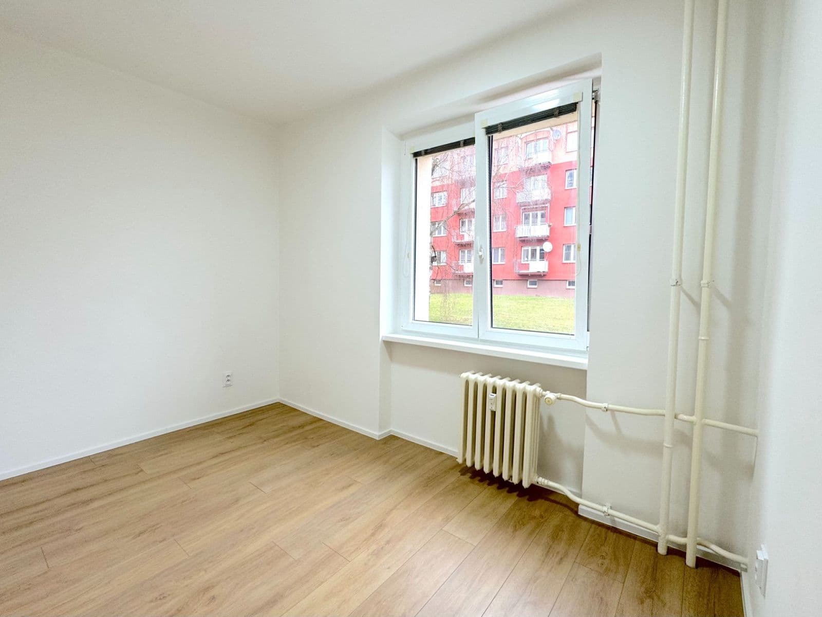 Predaj bytu 3-izbový 55 m², Dukelských hrdinů, Ústí nad Labem, Ústecký kraj Predaj bytu 3-izbový 55 m², Dukelských hrdinů, Ústí nad Labem, Ústecký kraj