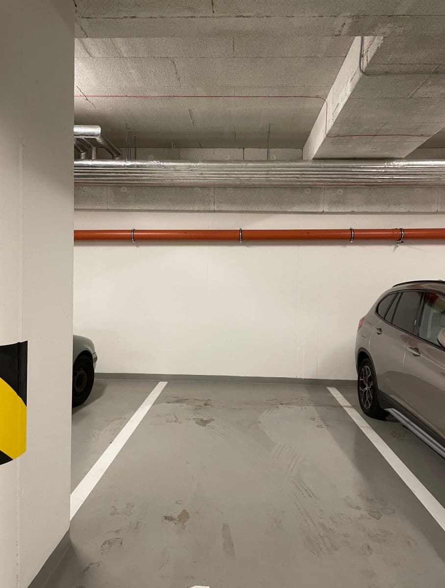 Prenájom garáže 15 m², Praha, Praha Prenájom garáže 15 m², Praha, Praha