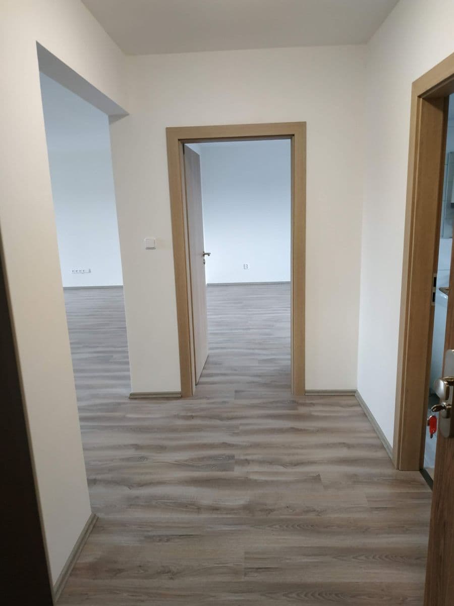Prenájom bytu 2-izbový 75 m², Ke Kapličce, Chrášťany, Středočeský kraj Prenájom bytu 2-izbový 75 m², Ke Kapličce, Chrášťany, Středočeský kraj