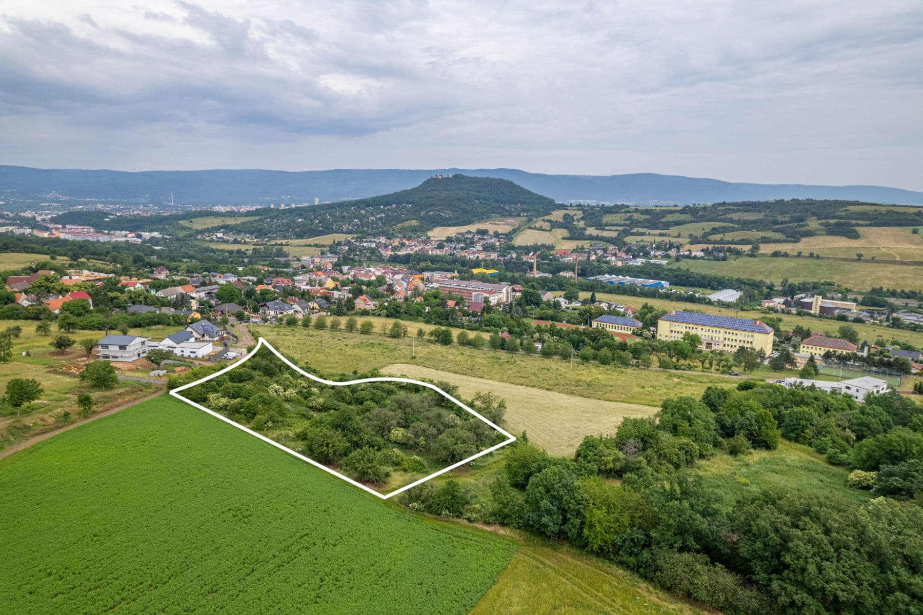 Predaj pozemku 8.573 m², Bystřany, Ústecký kraj Predaj pozemku 8.573 m², Bystřany, Ústecký kraj
