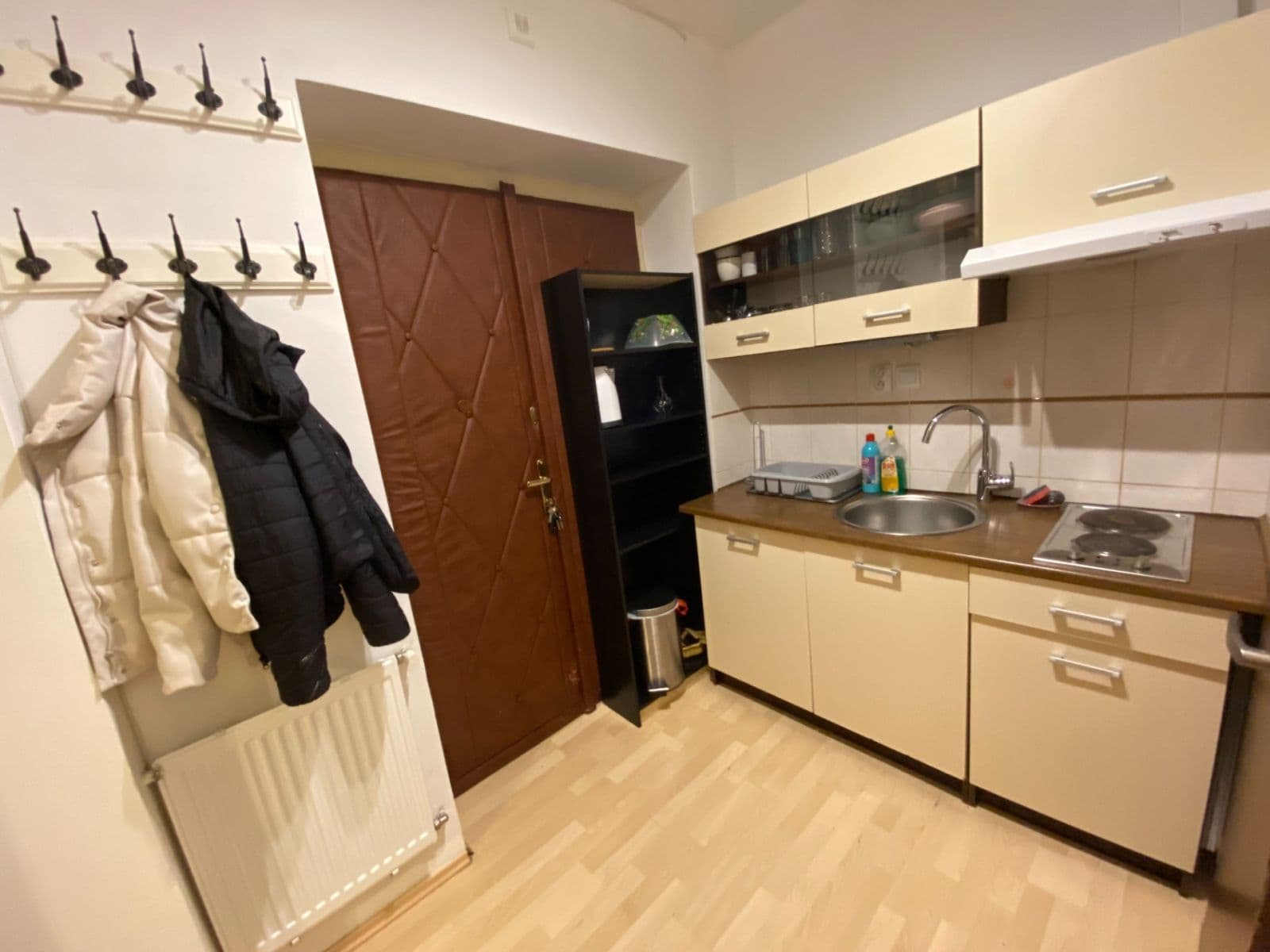 Prenájom bytu 1-izbový 27 m², Pod Školou, Praha, Praha Prenájom bytu 1-izbový 27 m², Pod Školou, Praha, Praha