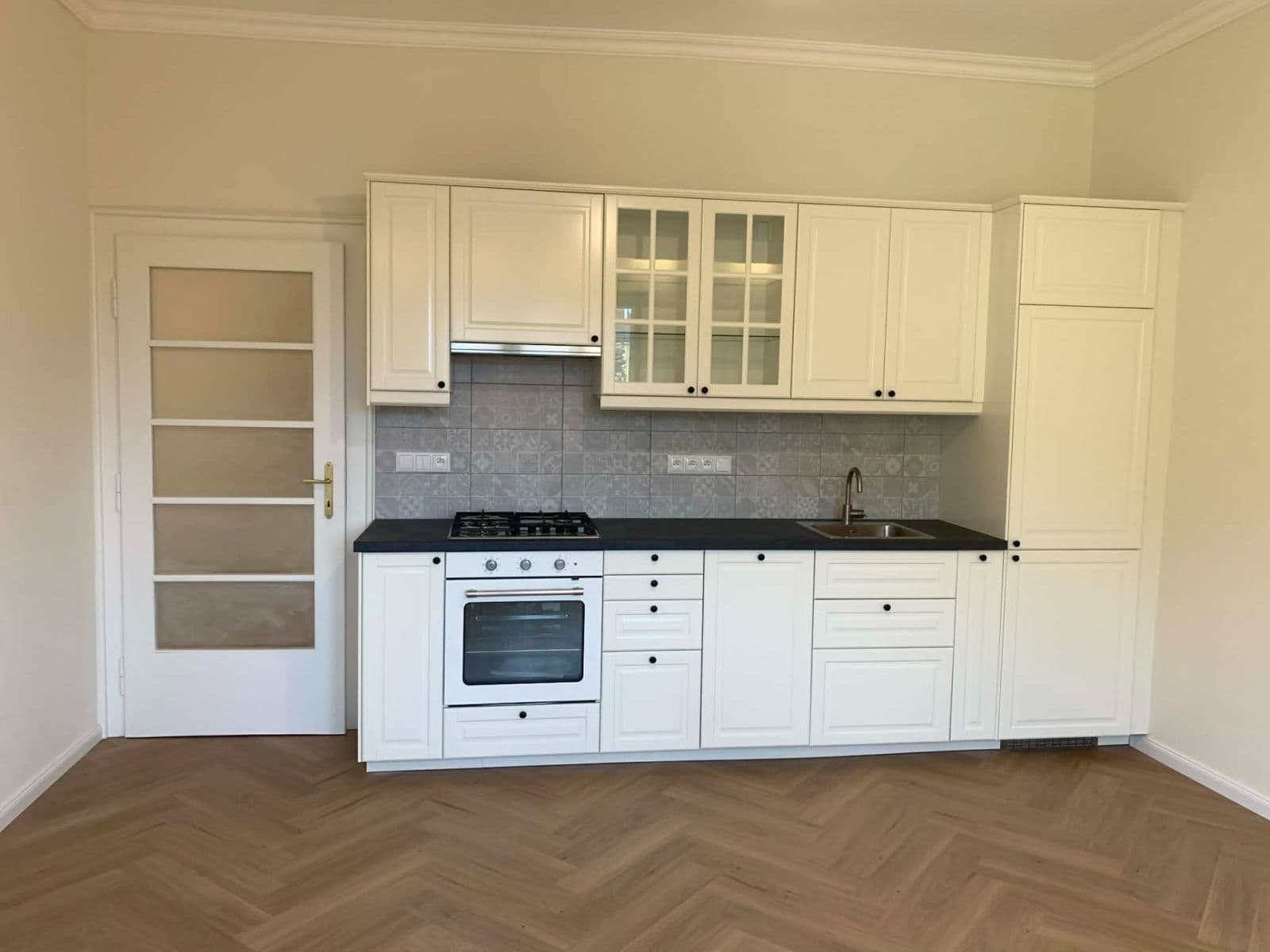 Prenájom bytu 2-izbový 50 m², Spolupráce, Praha, Praha Prenájom bytu 2-izbový 50 m², Spolupráce, Praha, Praha