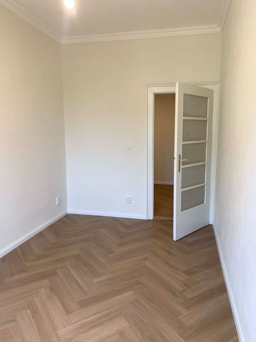 Prenájom bytu 2-izbový 50 m², Spolupráce, Praha, Praha Prenájom bytu 2-izbový 50 m², Spolupráce, Praha, Praha