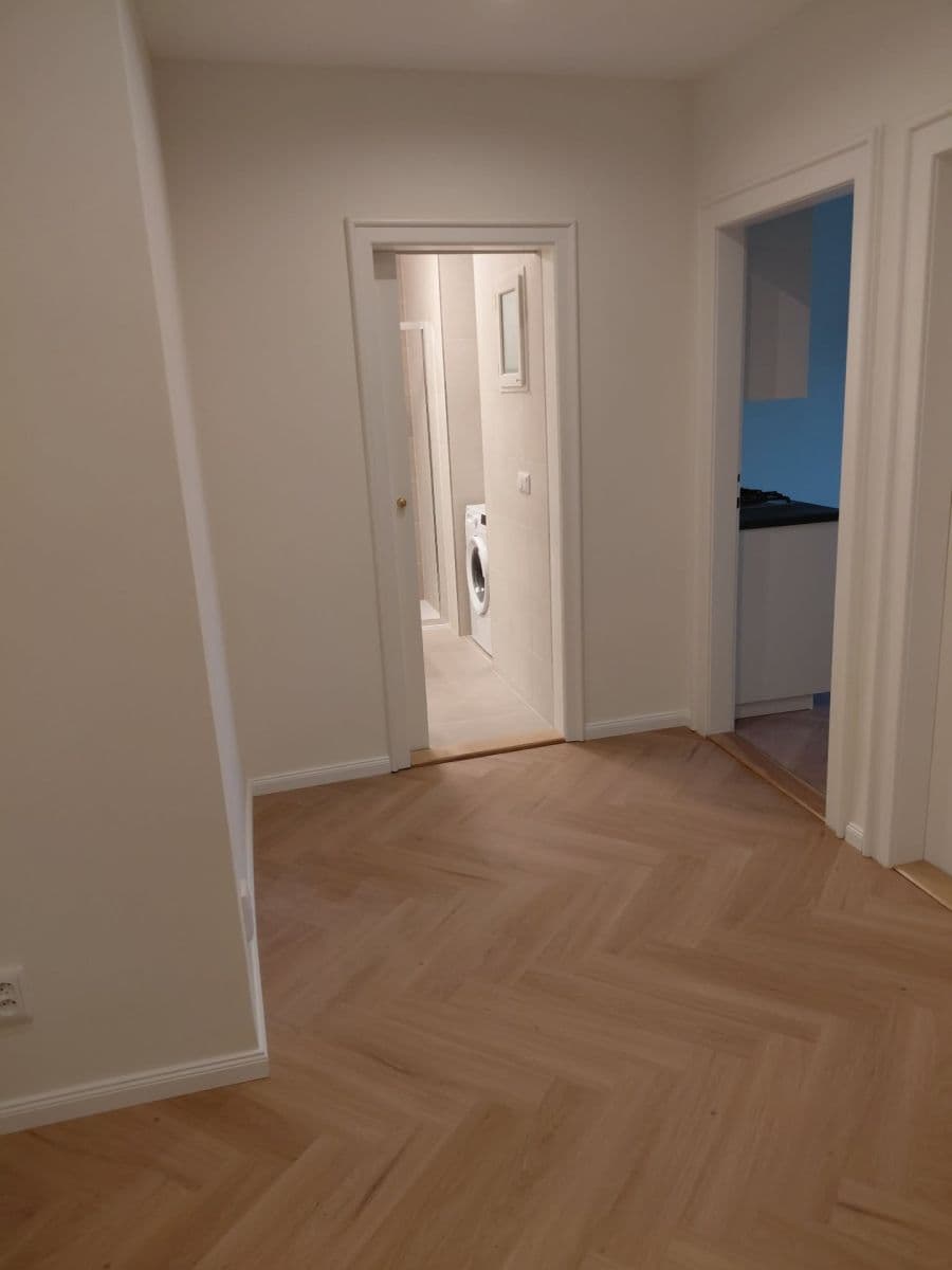 Prenájom bytu 2-izbový 50 m², Spolupráce, Praha, Praha Prenájom bytu 2-izbový 50 m², Spolupráce, Praha, Praha