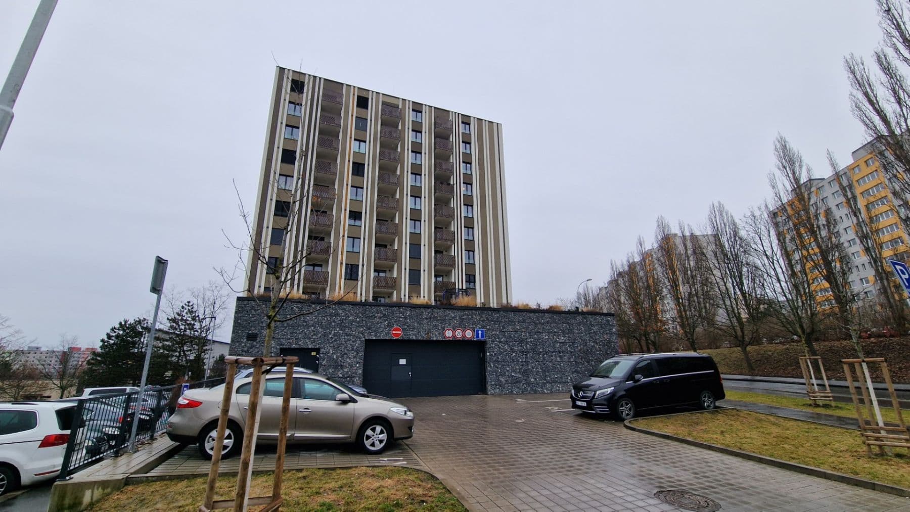 Prenájom garáže 12 m², Praha, Praha Prenájom garáže 12 m², Praha, Praha