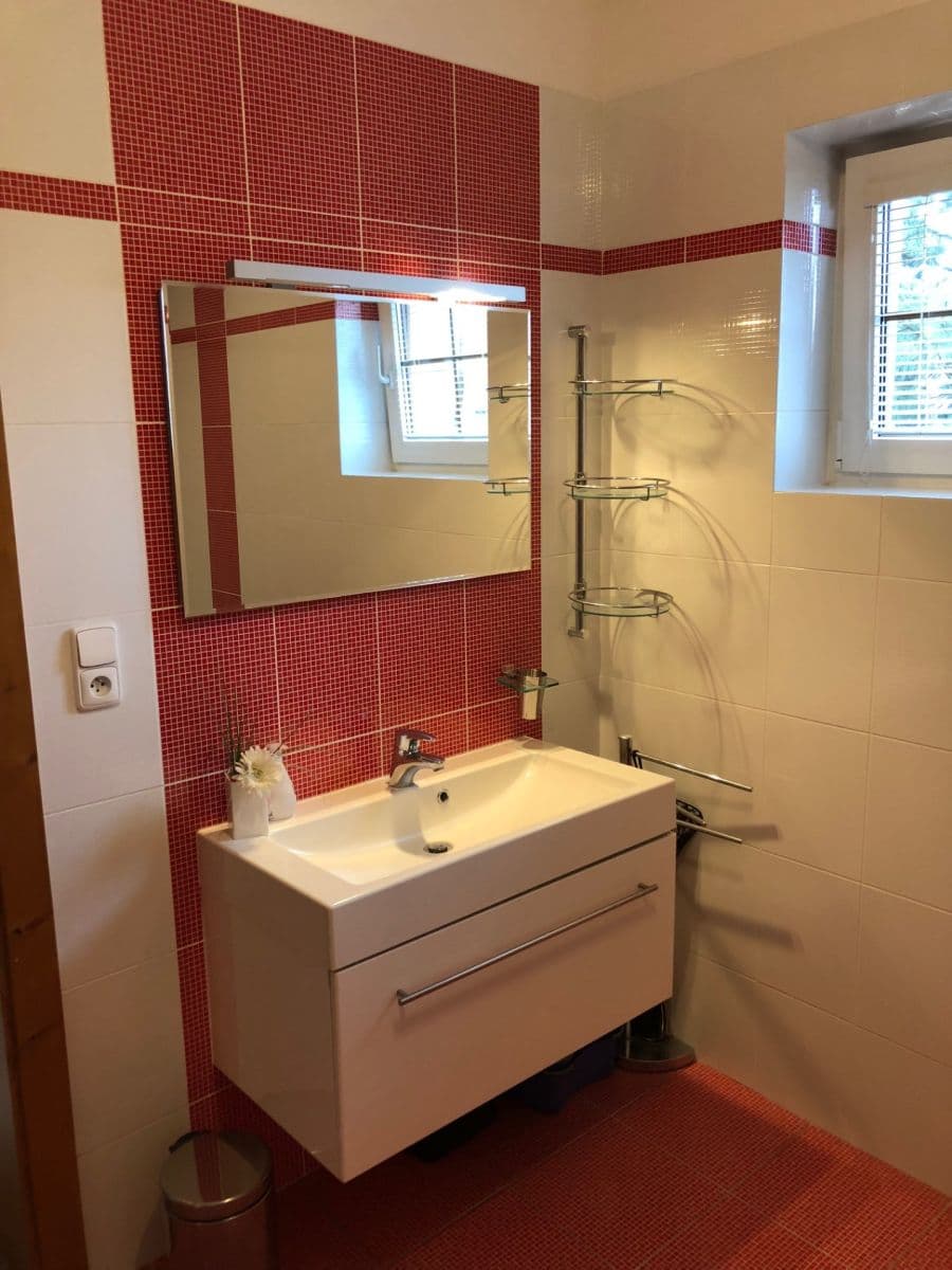 Predaj domu 240 m², pozemek 400 m², Listopadová, Praha, Praha Predaj domu 240 m², pozemek 400 m², Listopadová, Praha, Praha