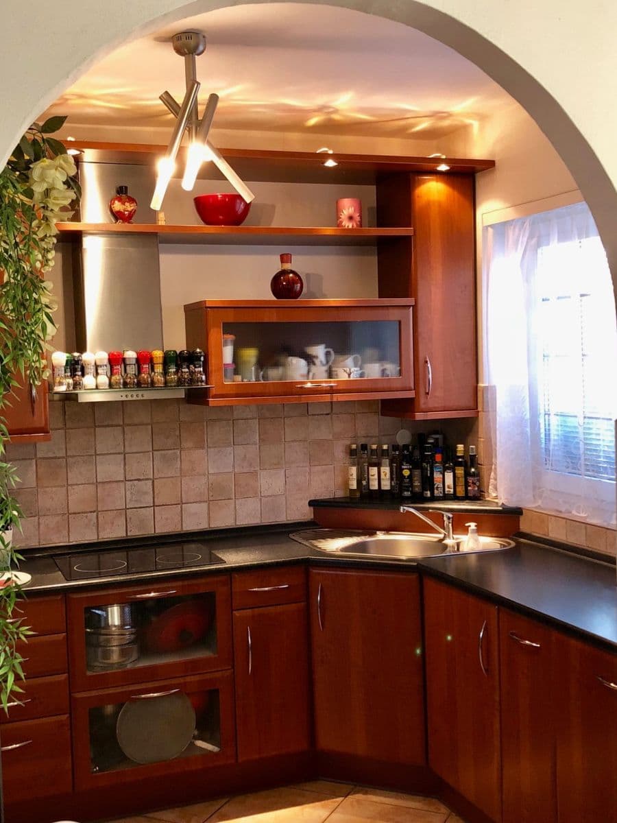 Predaj domu 240 m², pozemek 400 m², Listopadová, Praha, Praha Predaj domu 240 m², pozemek 400 m², Listopadová, Praha, Praha