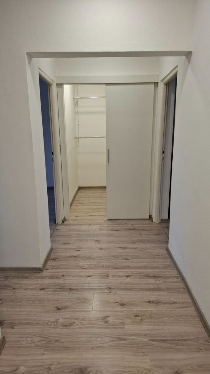 Prenájom bytu 2-izbový 54 m², Dr. Martínka, Ostrava, Moravskoslezský kraj Prenájom bytu 2-izbový 54 m², Dr. Martínka, Ostrava, Moravskoslezský kraj