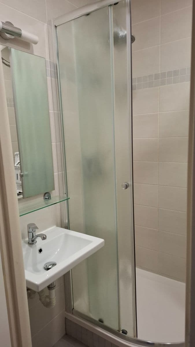 Prenájom bytu 2-izbový 54 m², Dr. Martínka, Ostrava, Moravskoslezský kraj Prenájom bytu 2-izbový 54 m², Dr. Martínka, Ostrava, Moravskoslezský kraj