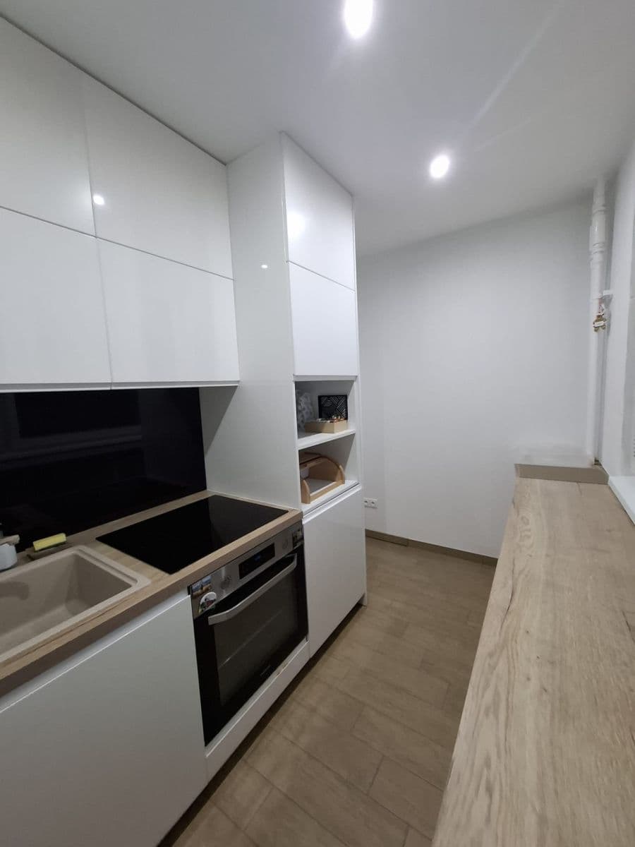 Prenájom bytu 2-izbový 51 m², Hornádska, Podunajské Biskupice, Bratislavský kraj Prenájom bytu 2-izbový 51 m², Hornádska, Podunajské Biskupice, Bratislavský kraj