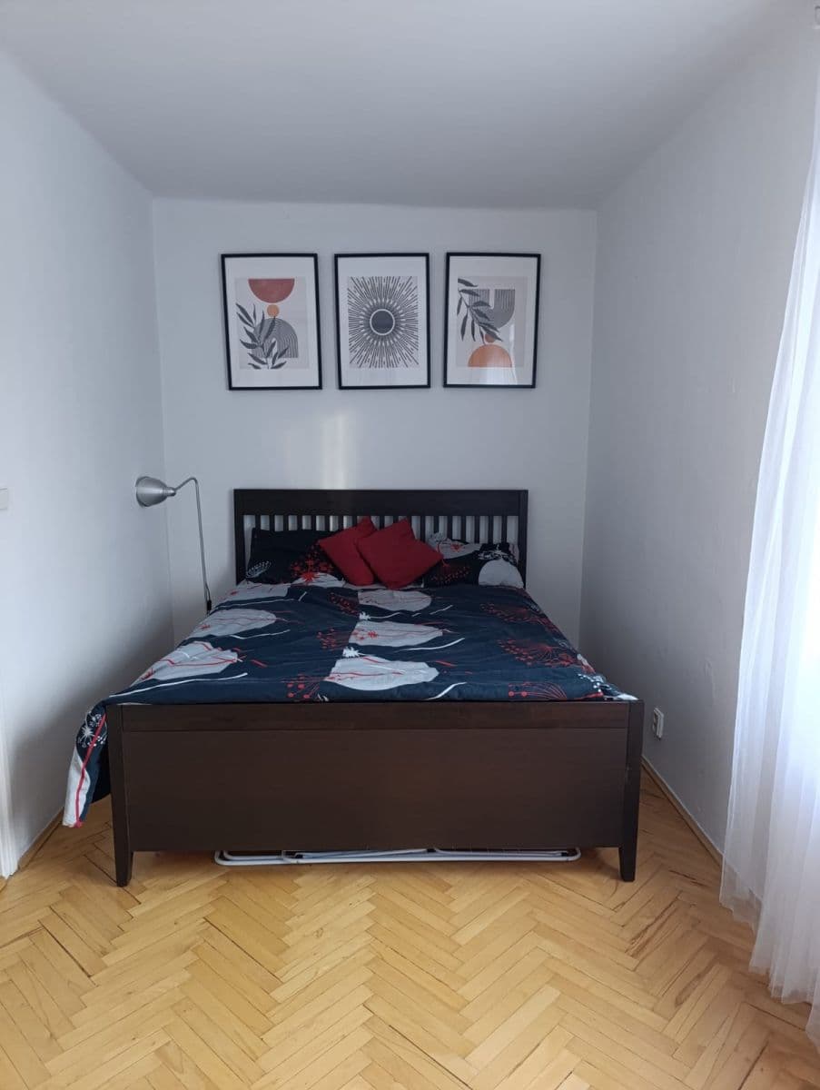 Prenájom bytu 2-izbový 44 m², Dětská, Praha, Praha Prenájom bytu 2-izbový 44 m², Dětská, Praha, Praha
