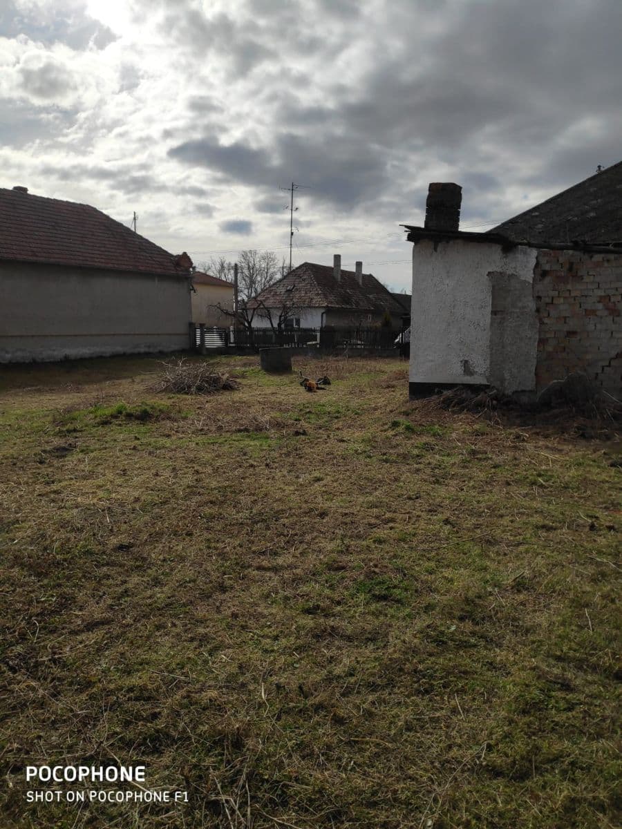 Prenájom pozemku 1.439 m², Veľké Kosihy, Nitriansky kraj Prenájom pozemku 1.439 m², Veľké Kosihy, Nitriansky kraj