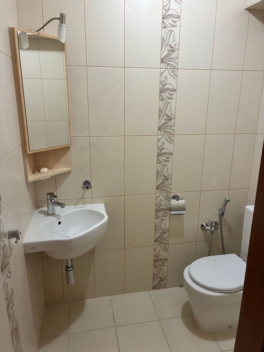 Prenájom bytu 3-izbový 92 m², Hrušovanské náměstí, Praha, Praha Prenájom bytu 3-izbový 92 m², Hrušovanské náměstí, Praha, Praha