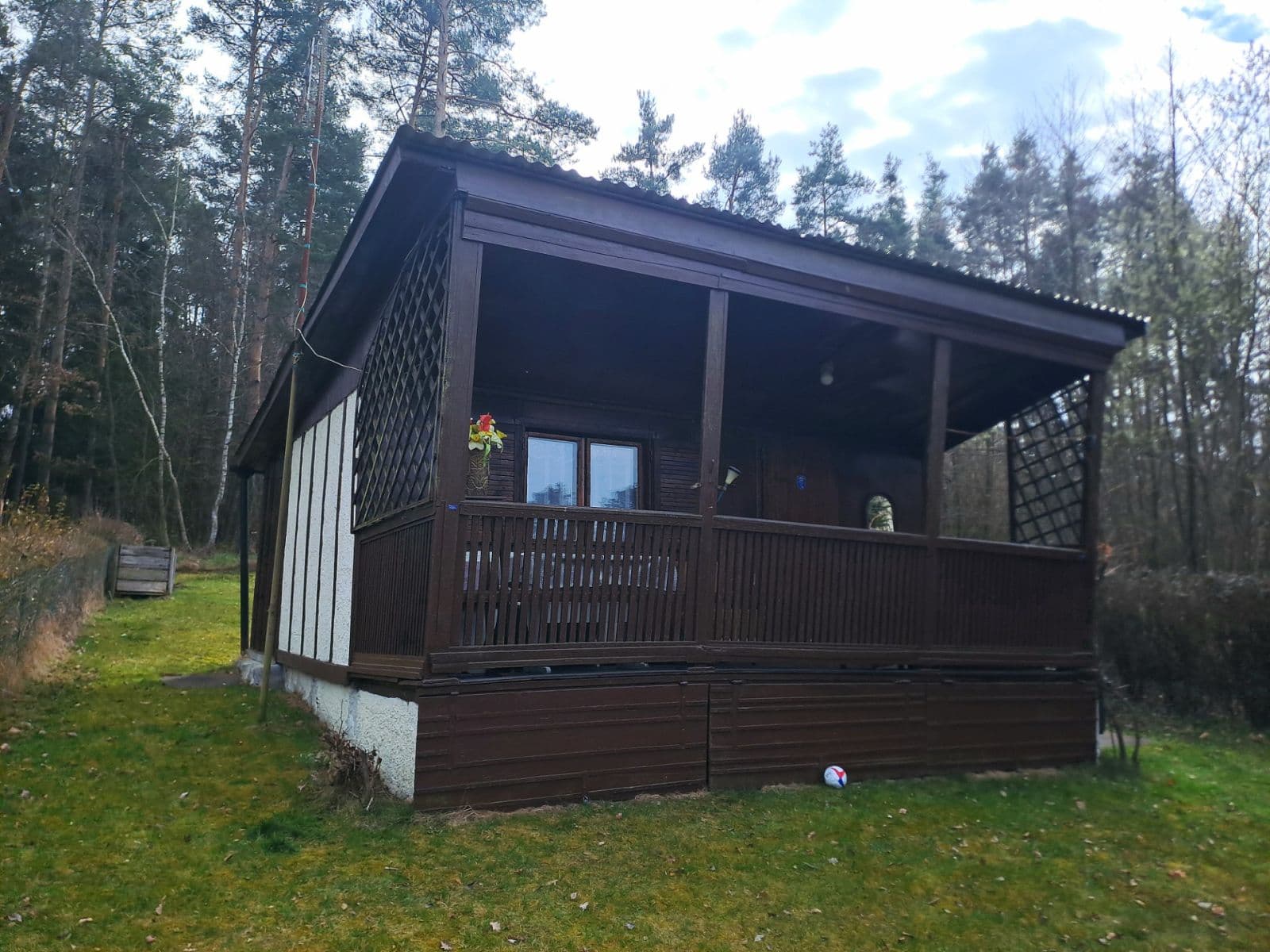 Predaj rekreačného objektu 38 m², pozemek 378 m², Týn nad Vltavou, Jihočeský kraj Predaj rekreačného objektu 38 m², pozemek 378 m², Týn nad Vltavou, Jihočeský kraj