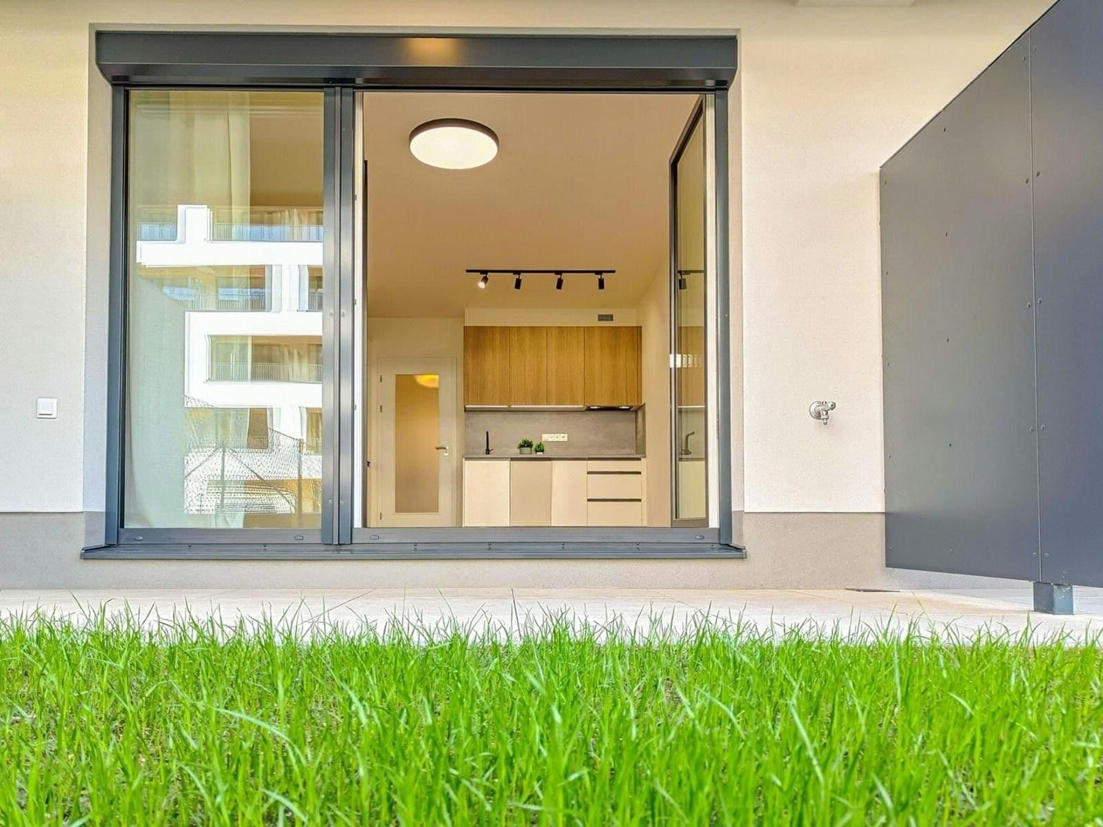 Prenájom bytu 1-izbový 33 m², Poděbradská, Praha, Praha Prenájom bytu 1-izbový 33 m², Poděbradská, Praha, Praha