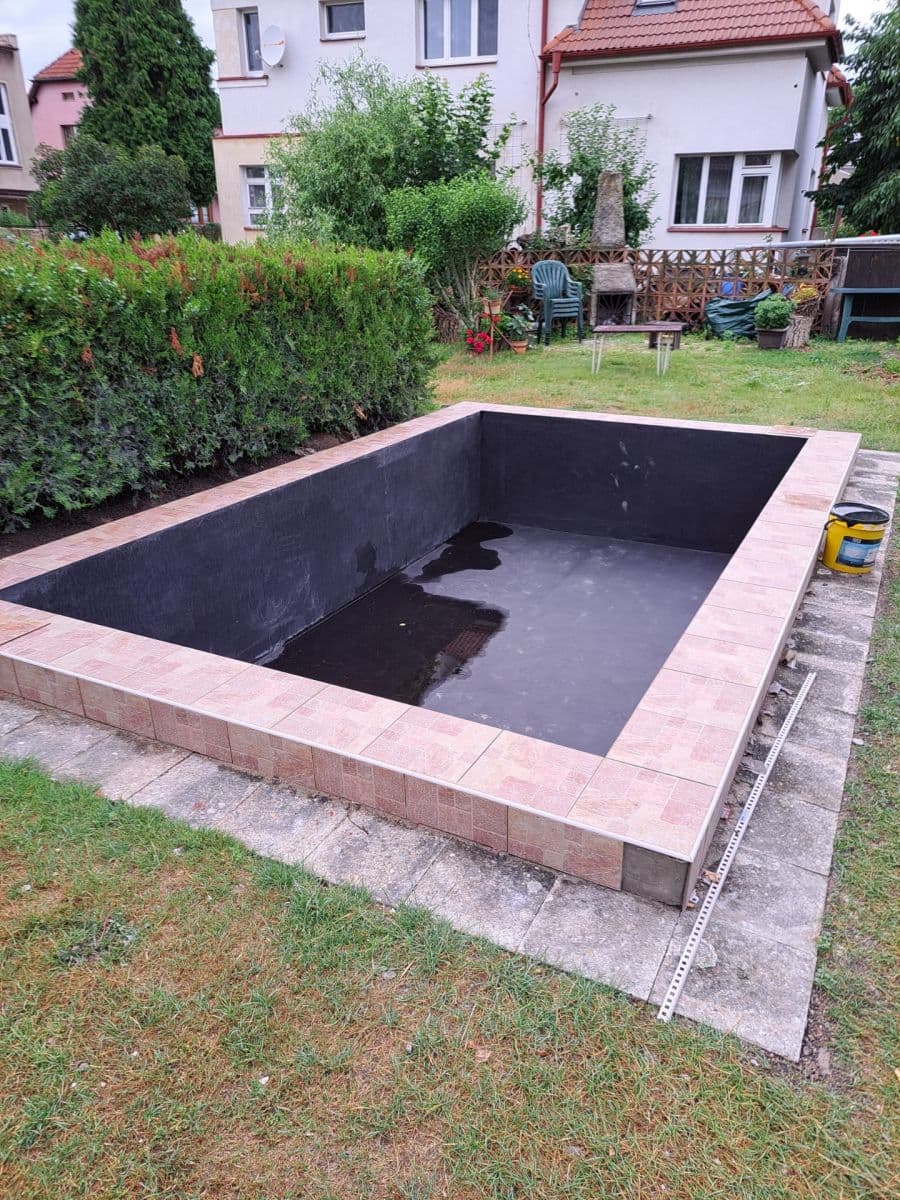 Prenájom bytu 3-izbový 125 m², Na Zavadilce, Jaroměř, Královéhradecký kraj Prenájom bytu 3-izbový 125 m², Na Zavadilce, Jaroměř, Královéhradecký kraj